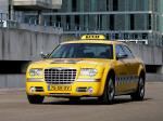 Chrysler 300C Taxi 2004 года